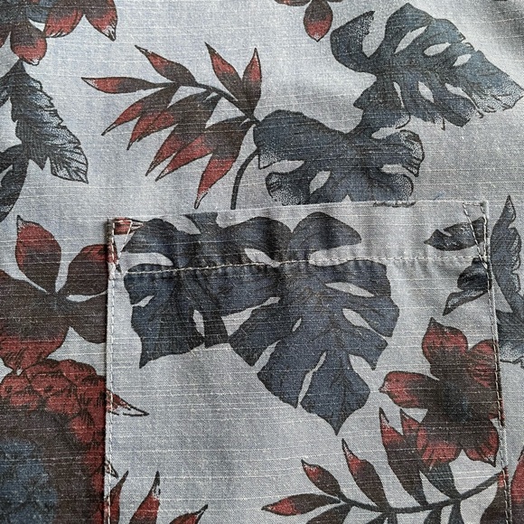 Hawaiian Men’s Shirt by Van Heiden - Picture 7 of 8